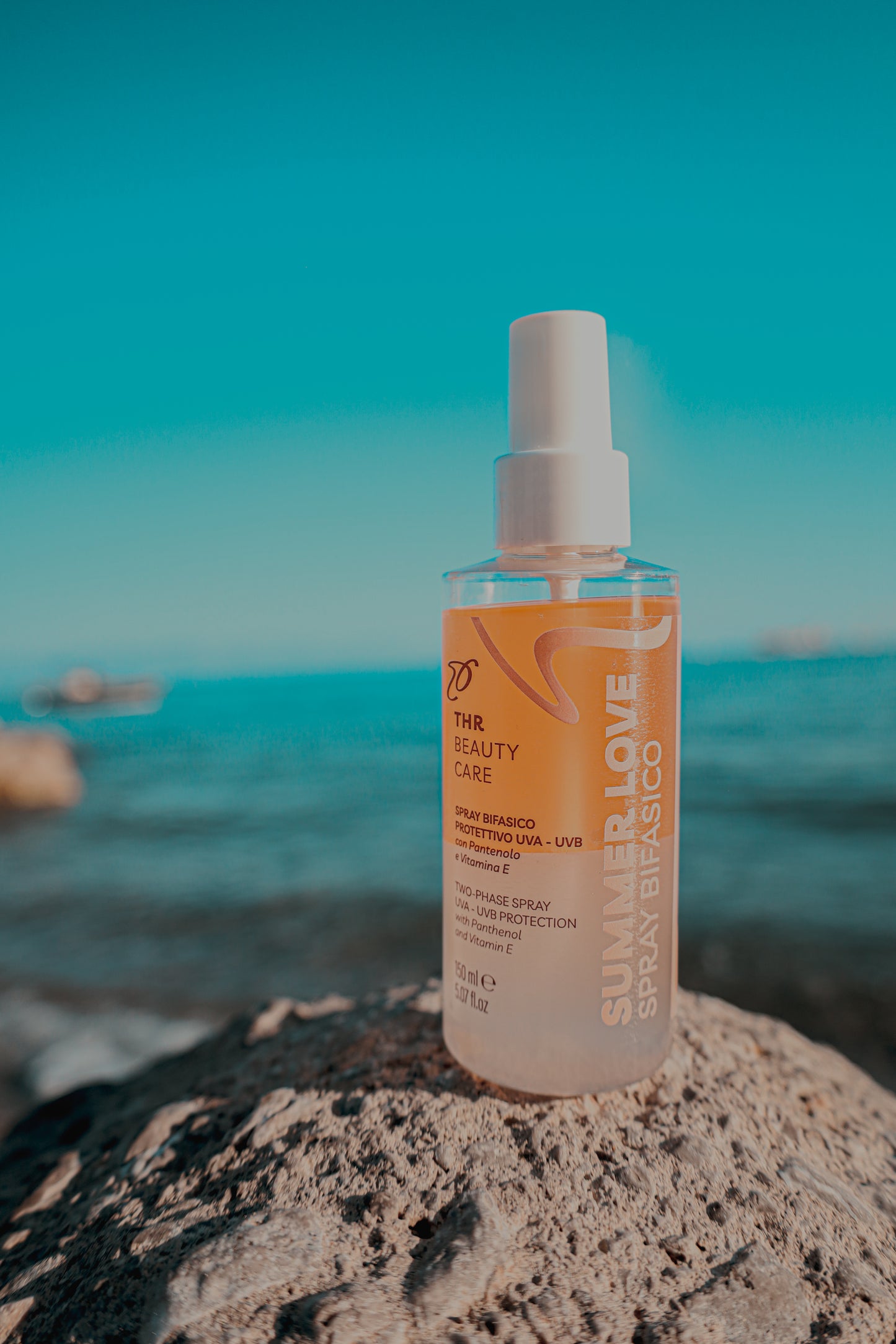 Summer Love Spray Bifasico - Spray Districante Riparatore con Pantenolo, Vitamina E e SPF